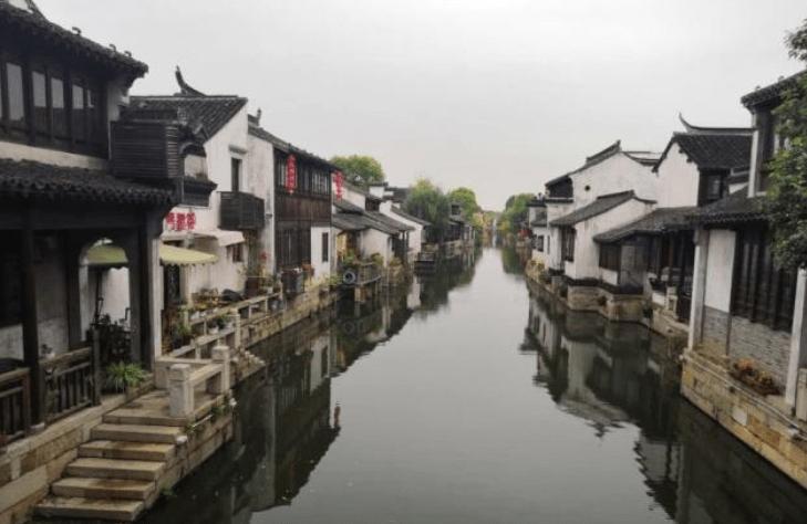 小萝莉泰国度假